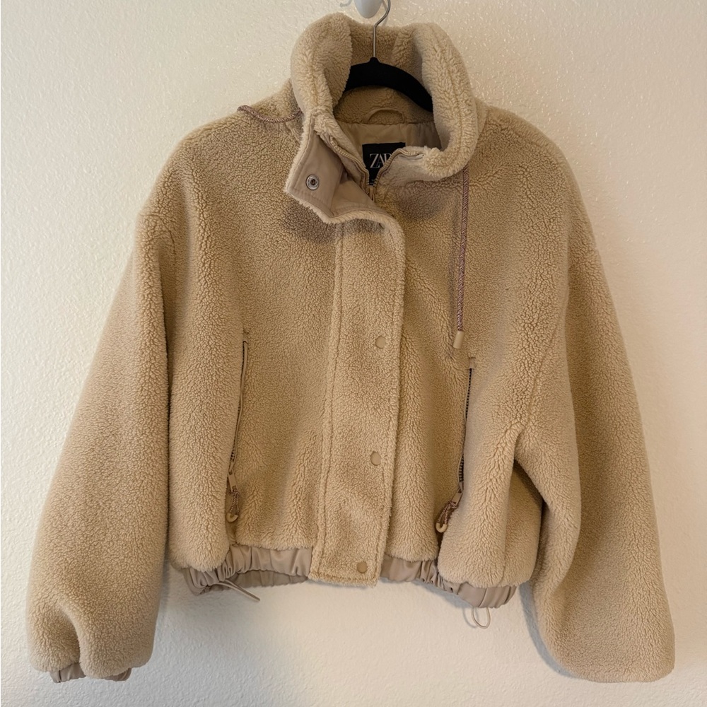 Zara Women's Beige Faux Shearling Jacket S